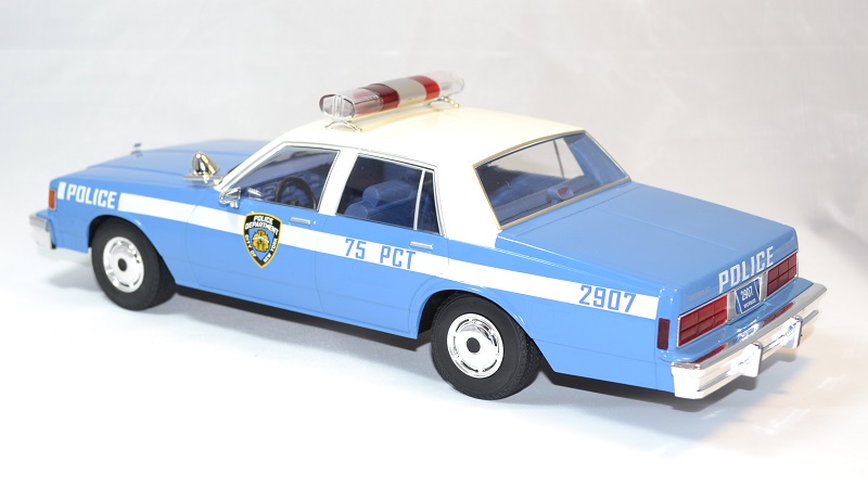 Chevrolet caprice classic police de New York MCG 1/18