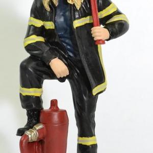 Figurine sapeur pompier femme poteau incendie pom137 20cm autominiature01